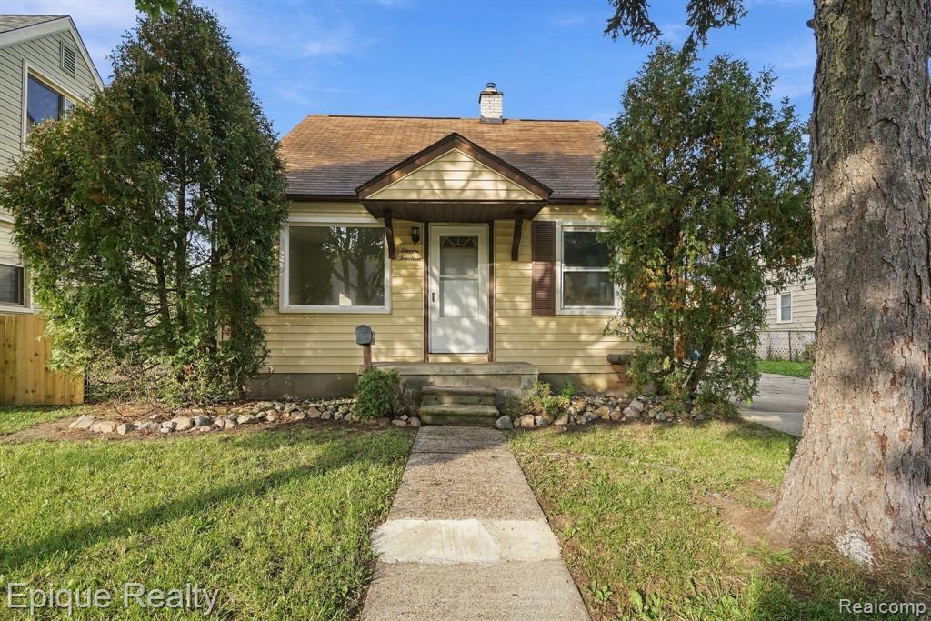 1114 S Stephenson Highway — photo