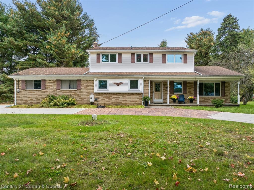 5372 Daniel Drive — photo