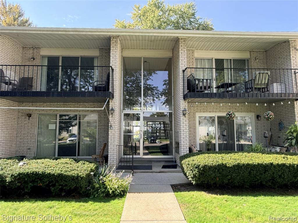 8385 Kennedy Circle — photo
