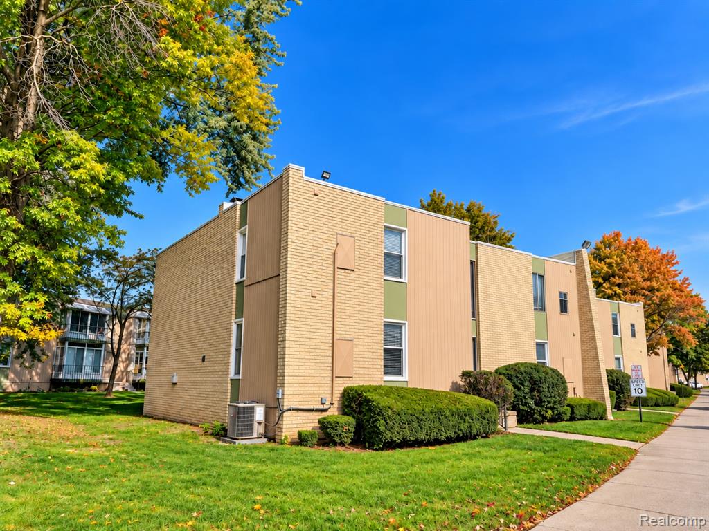 33379 Fargo Street — photo