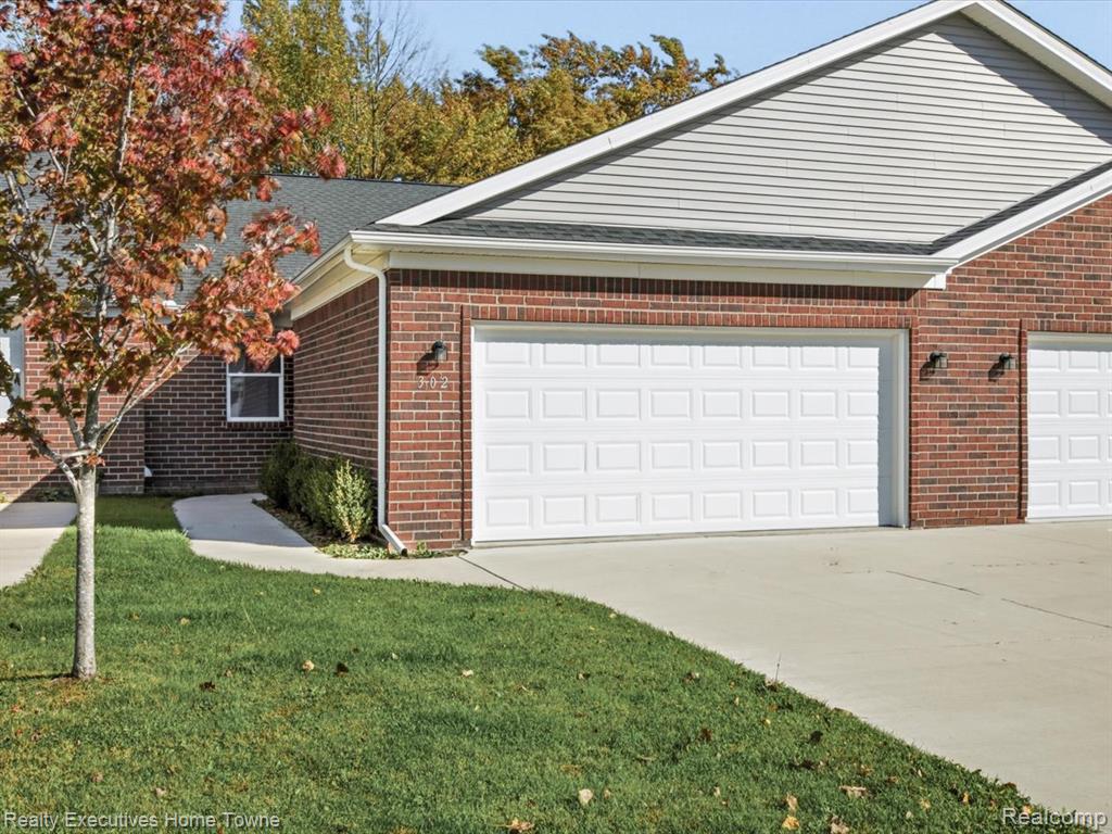 302 Hidden Harbor Way — photo
