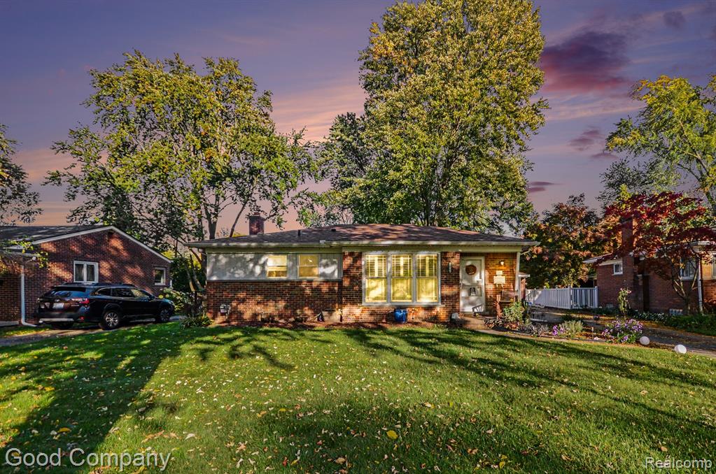 22766 Frederick Avenue — photo