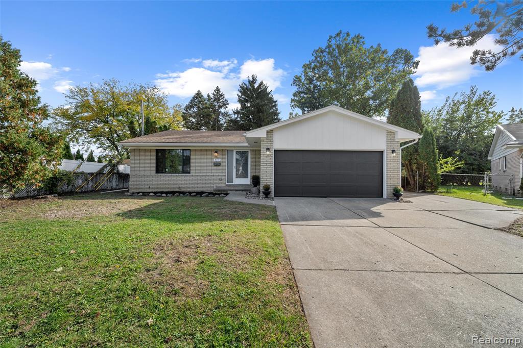 6315 Canterbury Court — photo