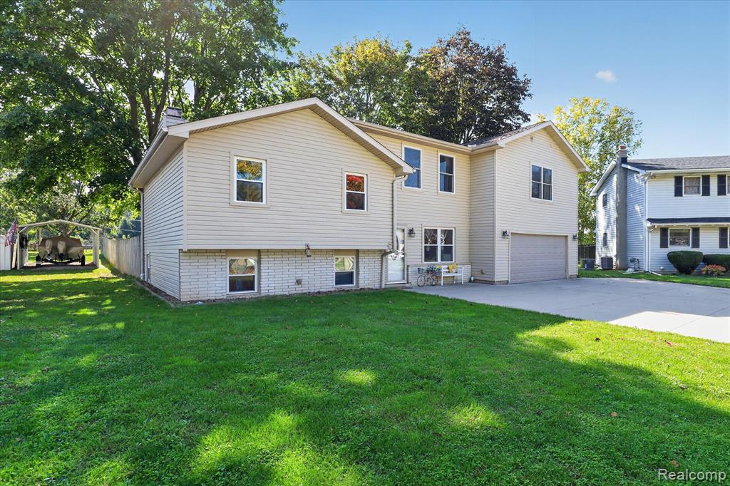1106 Park Court — photo
