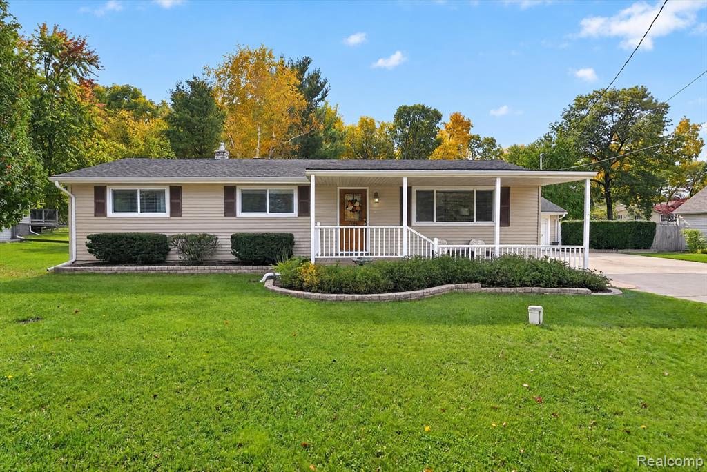 5601 Delmas Road, Clarkston, MI 48348 — photo 3