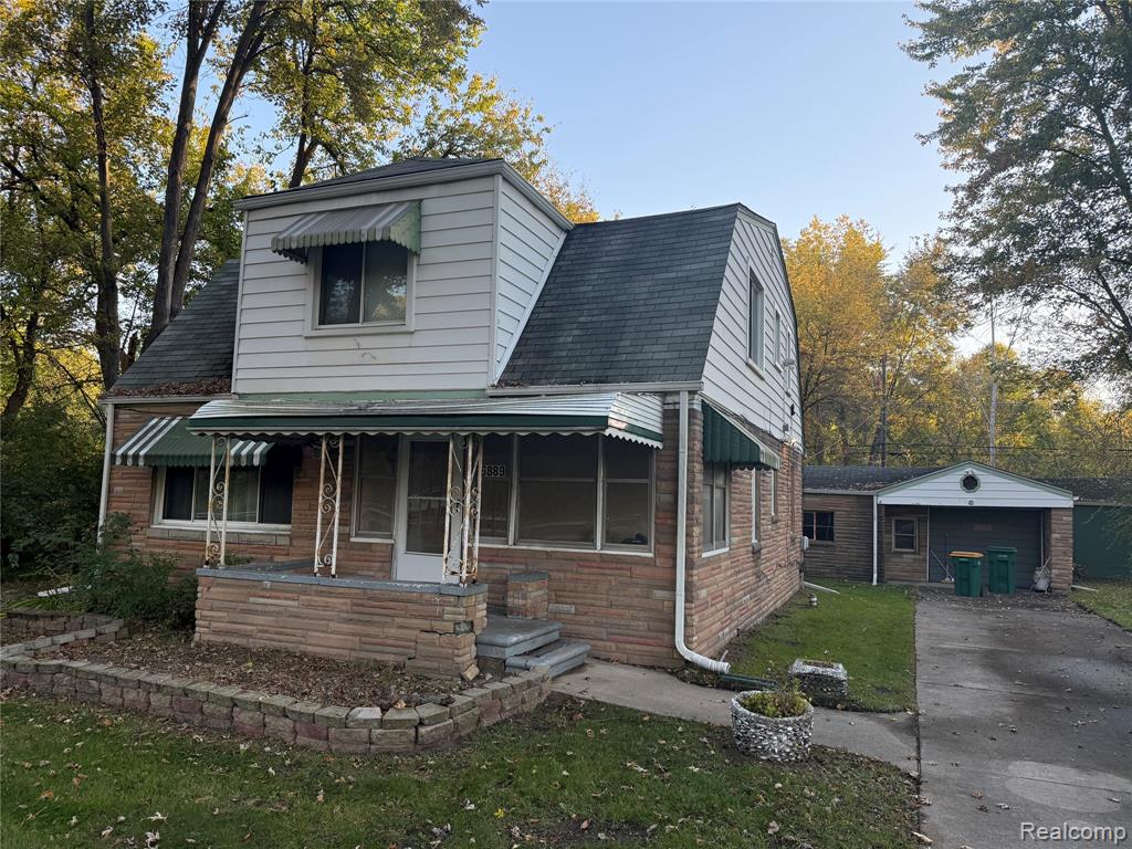 6889 Wayne Road — photo