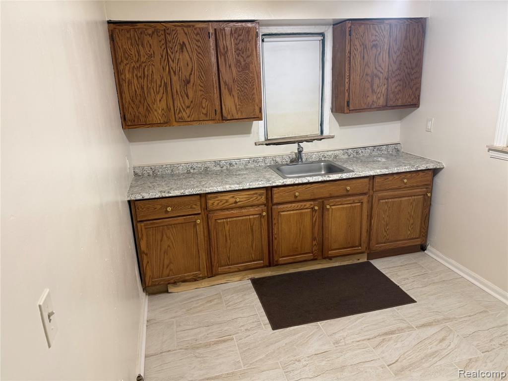 6889 Wayne Road, Romulus, MI 48174 — photo 3