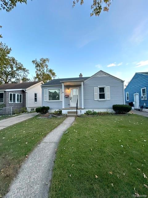 536 E Shevlin Avenue — photo