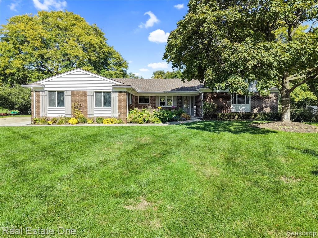 60 Gordon Drive — photo