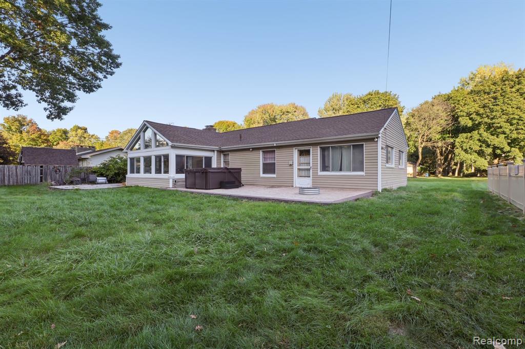 18111 Mayfield Street — photo