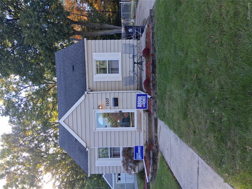 1307 N Alexander Avenue — photo