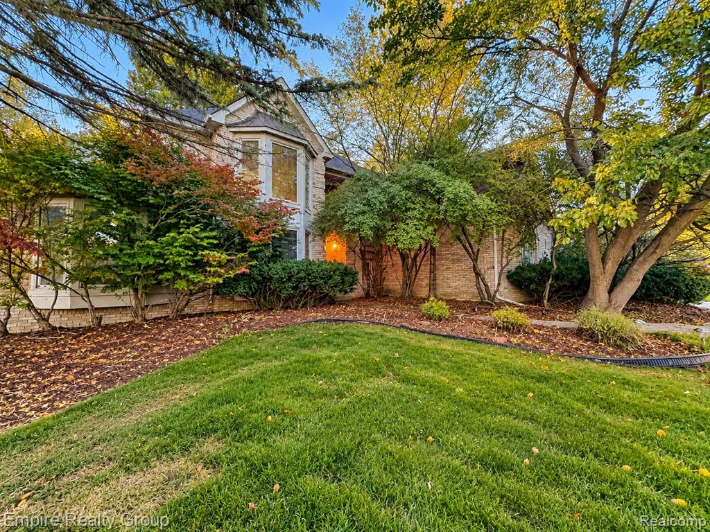 13716 Westbrook Road — photo