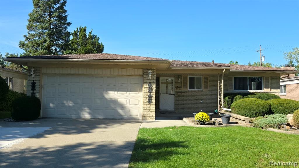 2351 Alexander Drive — photo