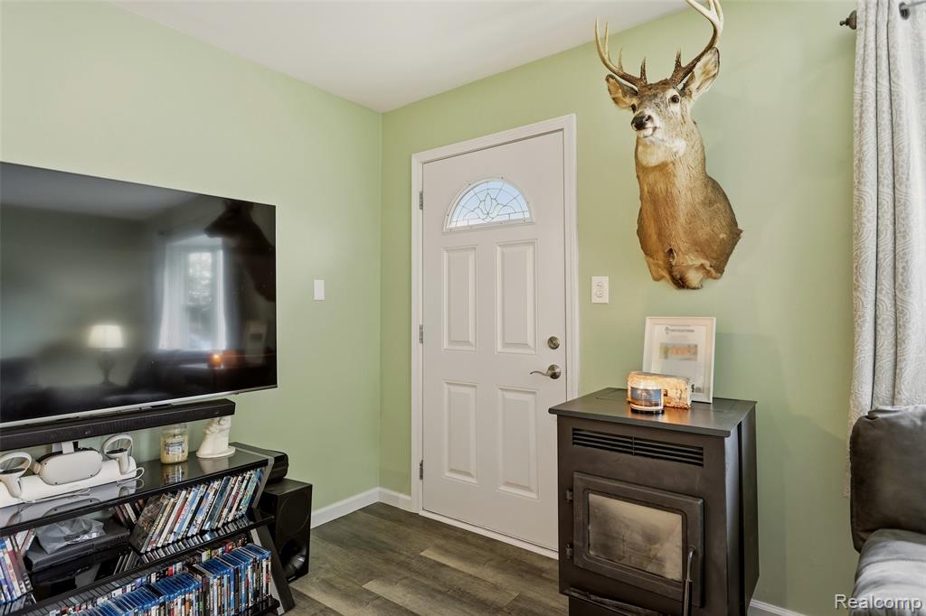 2462 Utley Road, Flint, MI 48532 — photo 3