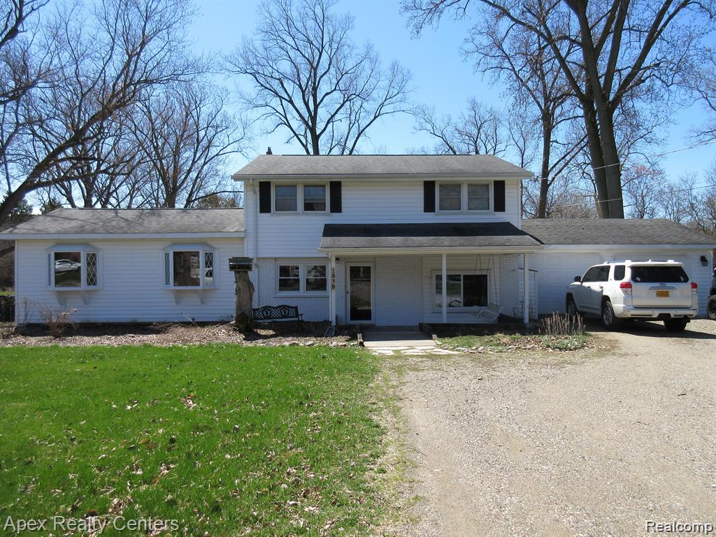 1575 Banmoor Drive — photo