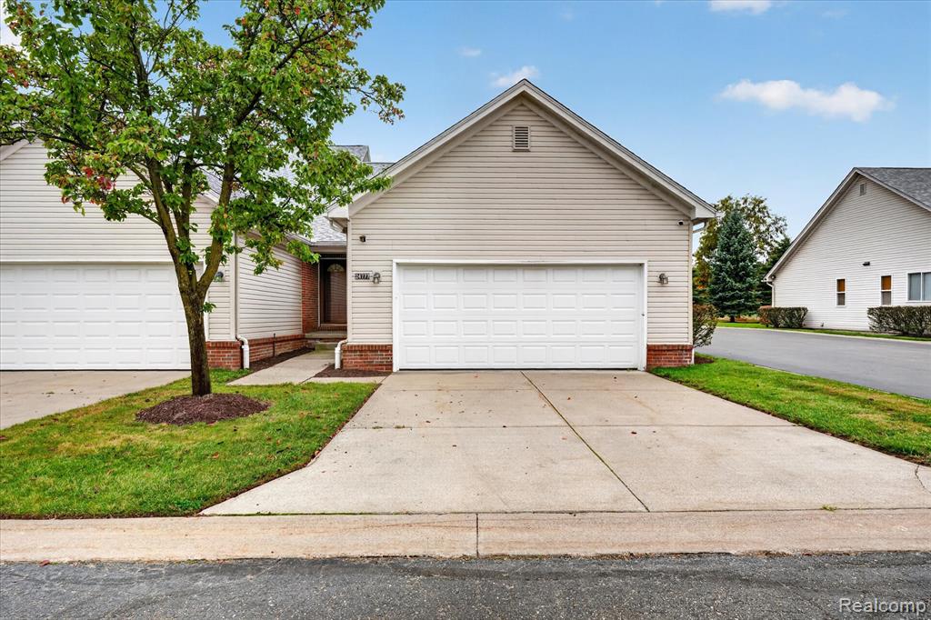 24777 Ashley Court — photo