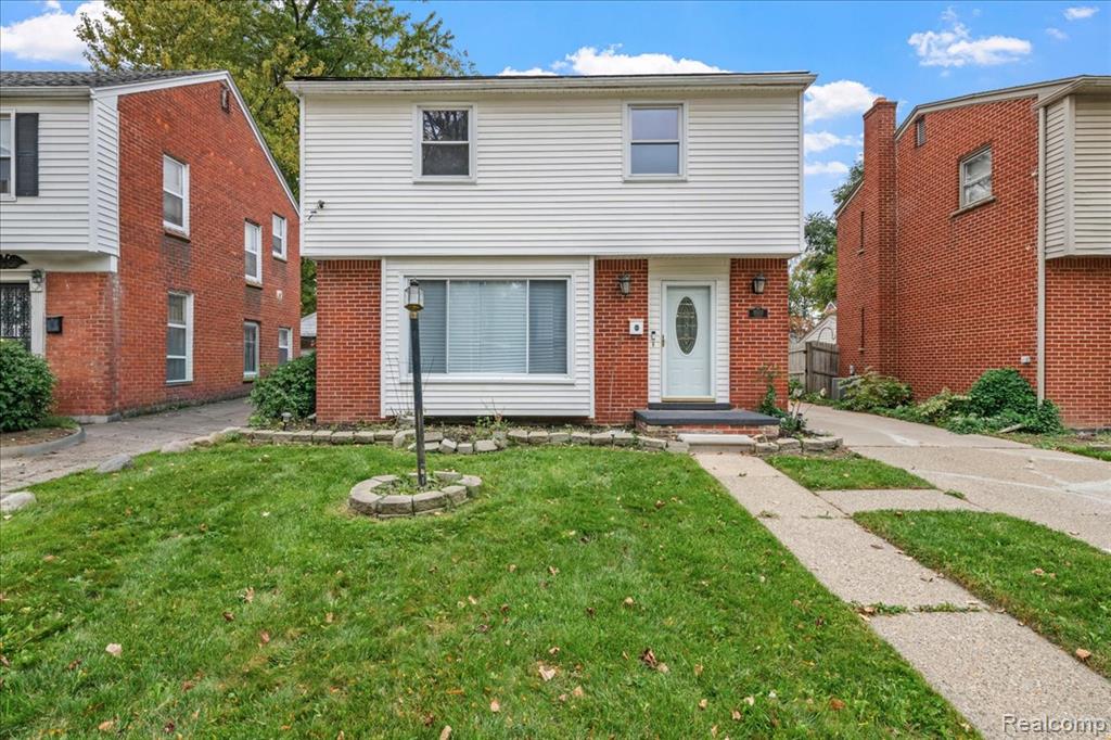 16501 Vaughan Street — photo