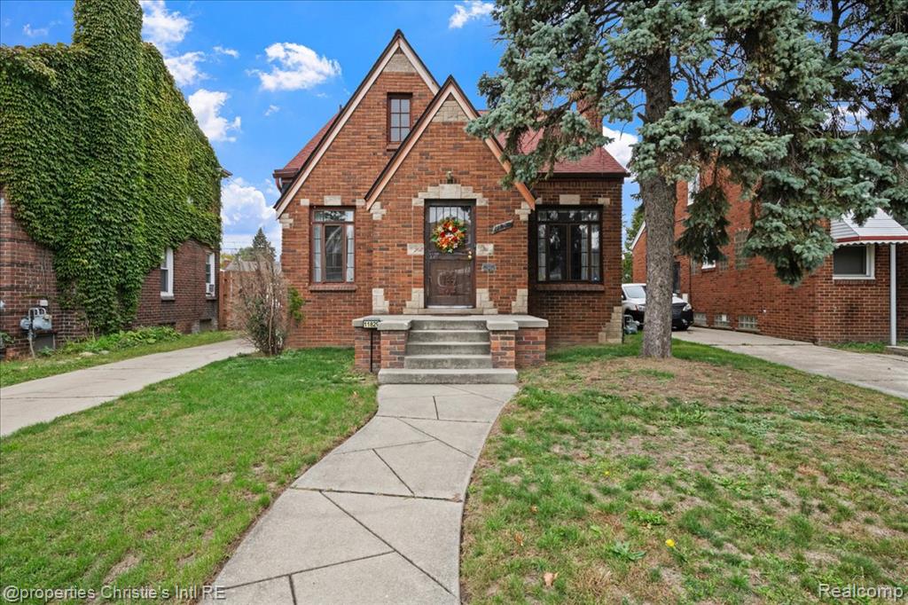 11829 Engleside Street — photo