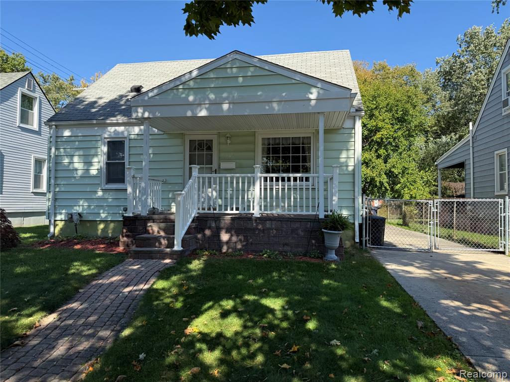 1407 Donald Avenue — photo