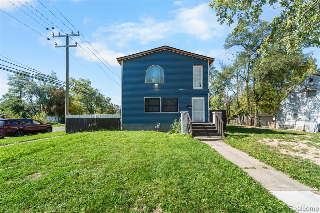 6703 Grandville Avenue — photo