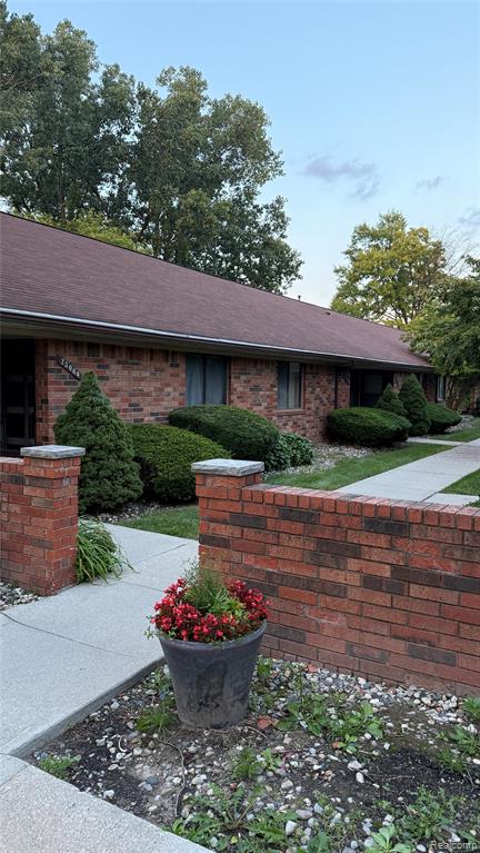 23062 Harrington Street — photo