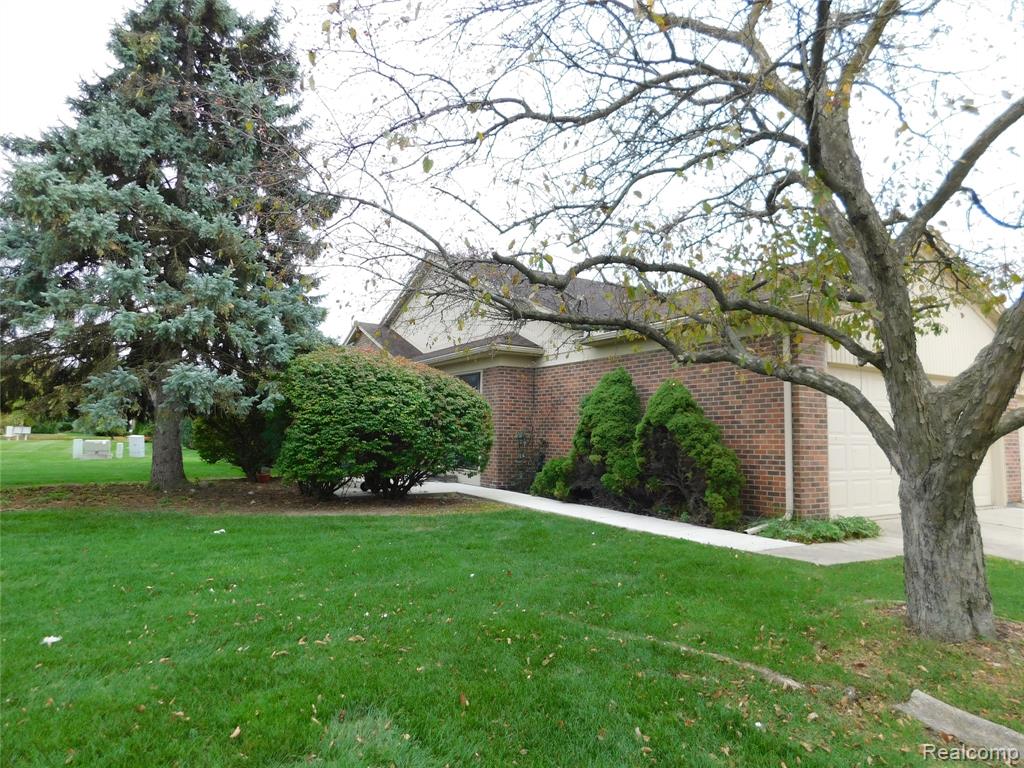 15914 New Bedford Drive — photo