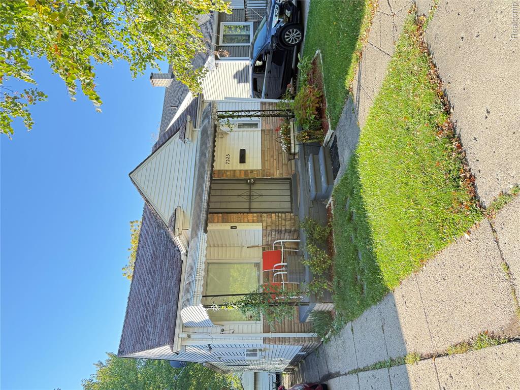 7325 Minock Street — photo