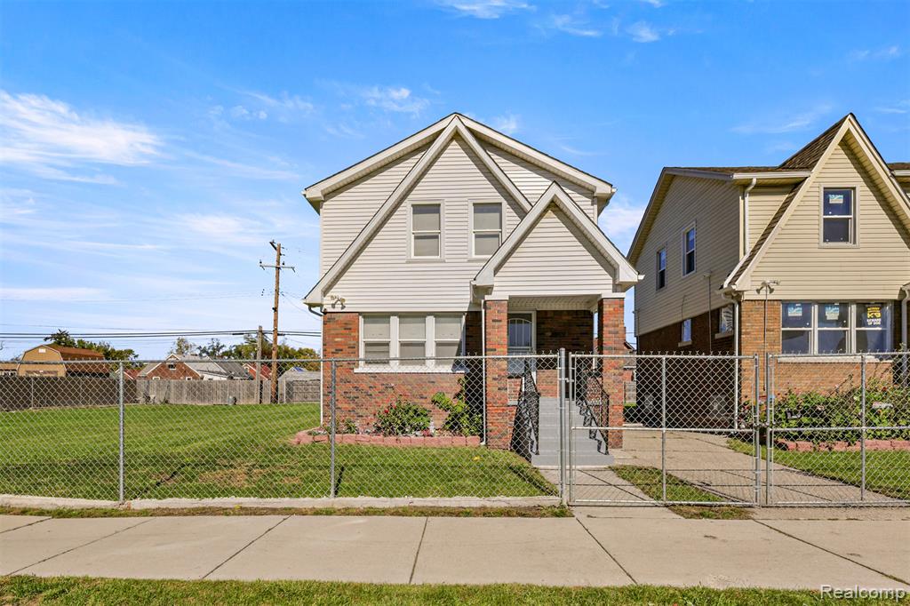 13437 E State Fair Street — photo