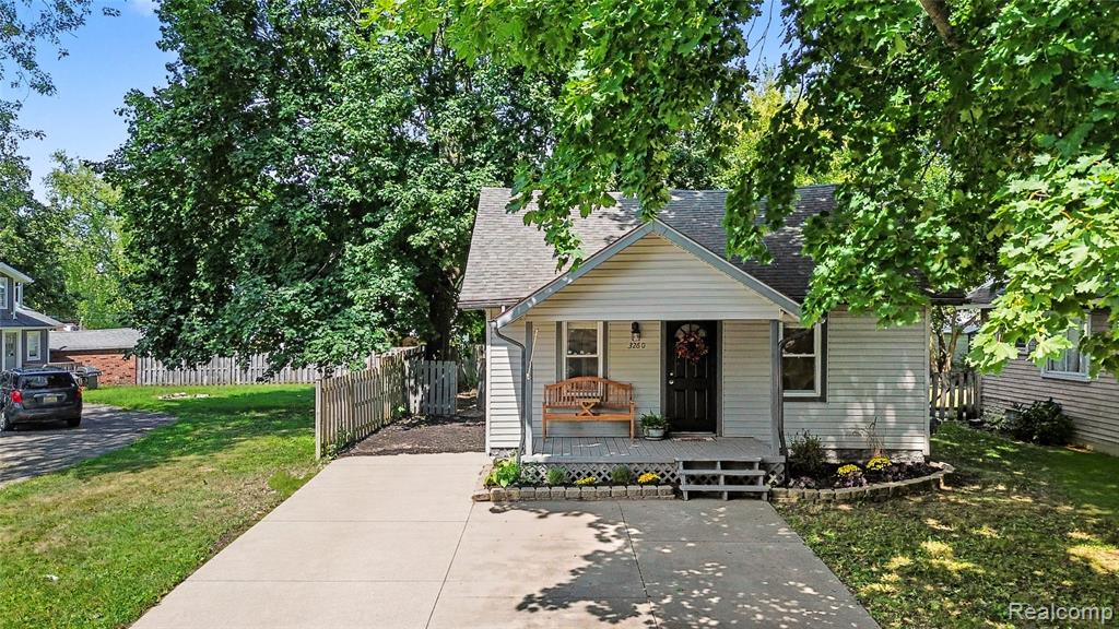 3260 Wanamaker Road, Waterford, MI 48328 — photo 2