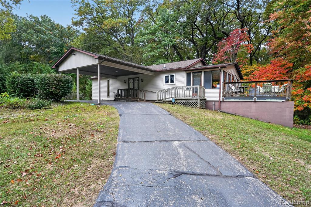 9447 McKinley Road — photo