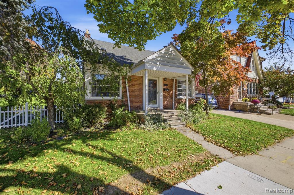 23030 Donaldson Street — photo