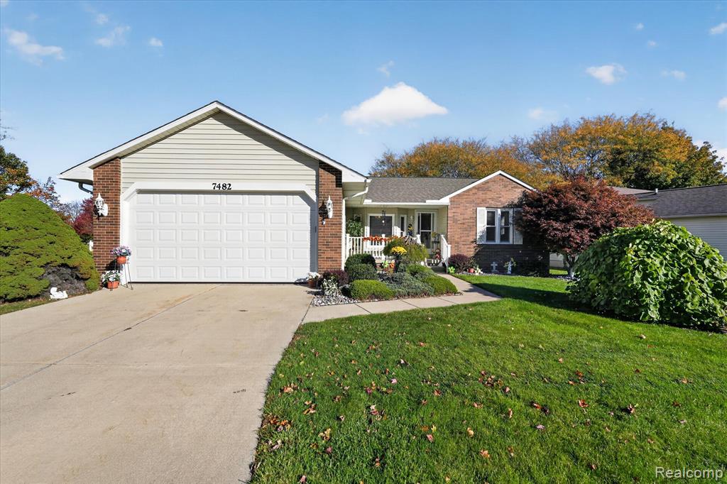 7482 Country Meadow Drive — photo
