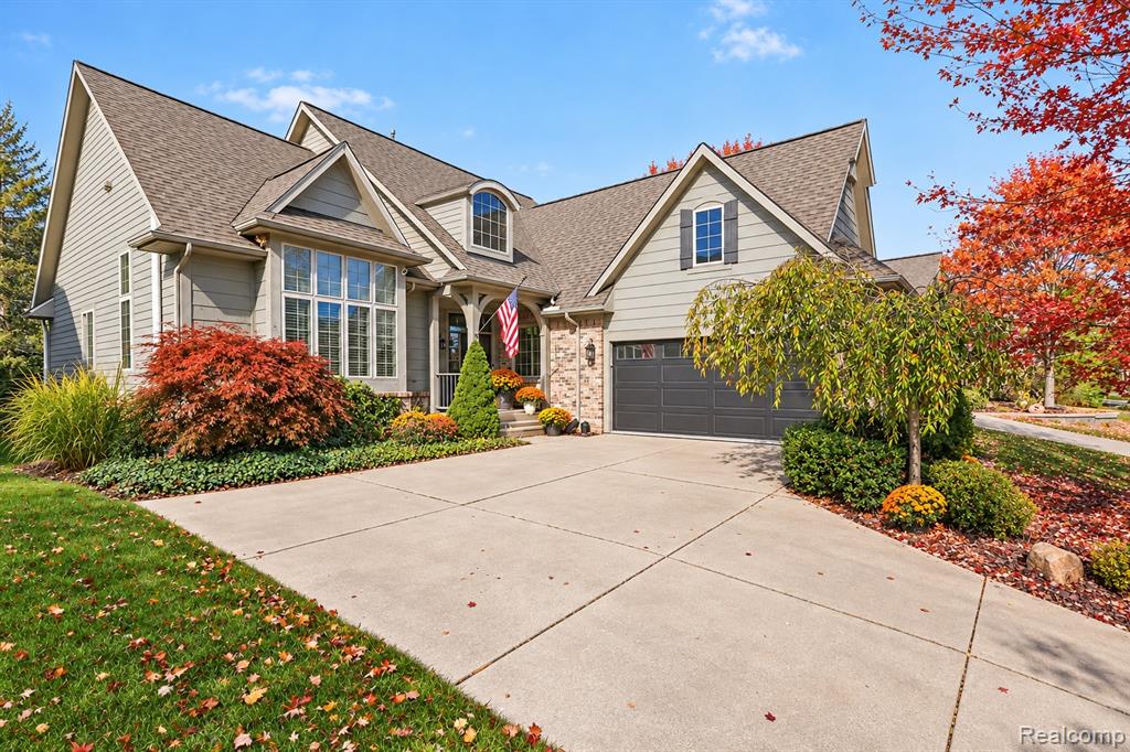 4592 Leblanc Court — photo