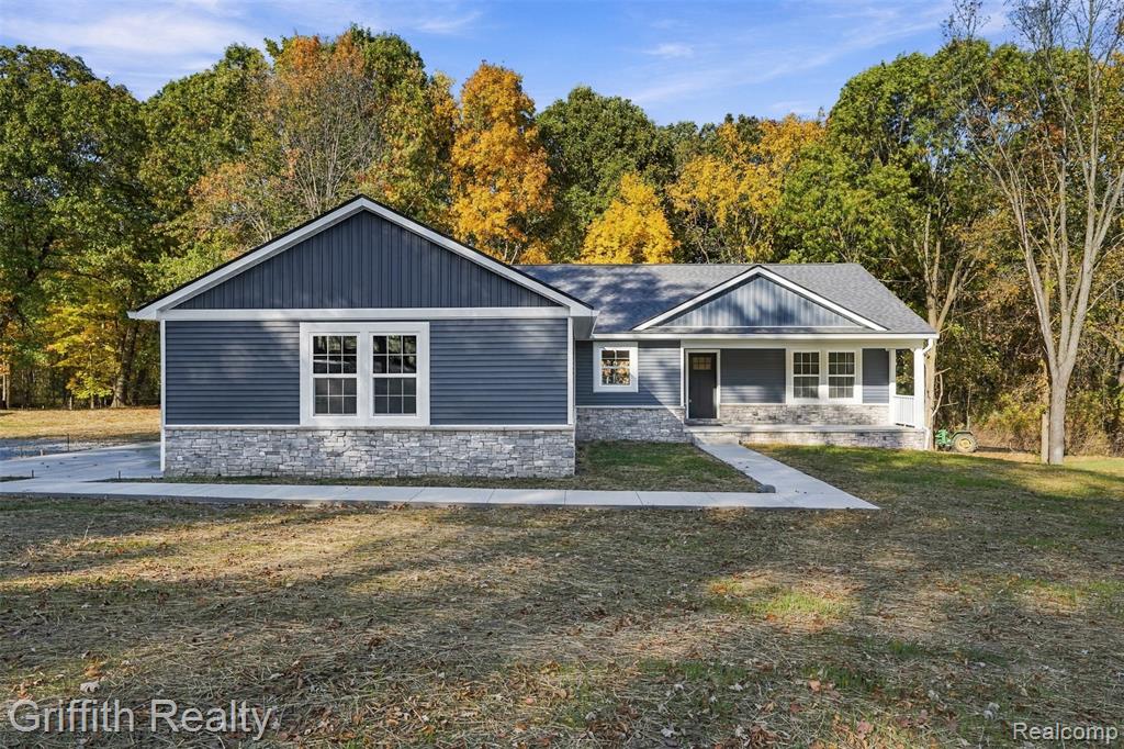 12421 White Lake Road — photo