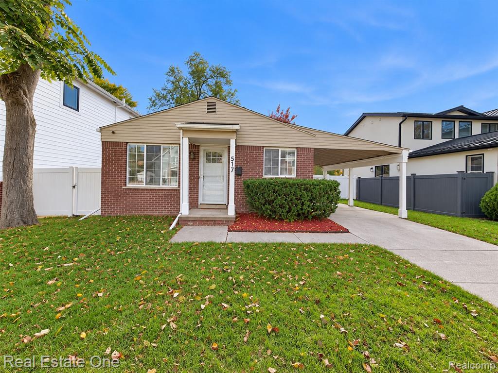 517 Renshaw Street, Rochester, MI 48307