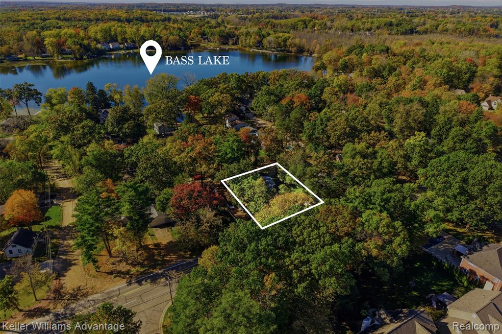 4100 Long Leaf, Commerce Twp, MI 48382 — photo 2
