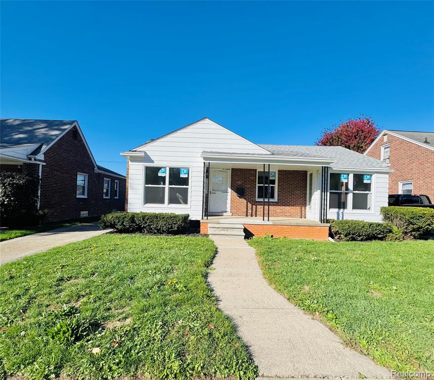 10003 Appleton — photo
