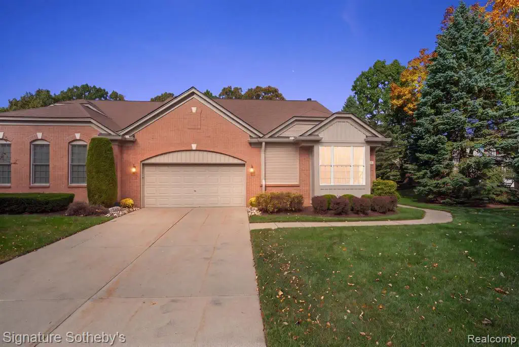 37 Rochester Drive 1989 Dunham Drive, Rochester, MI 48306 | Realty.com