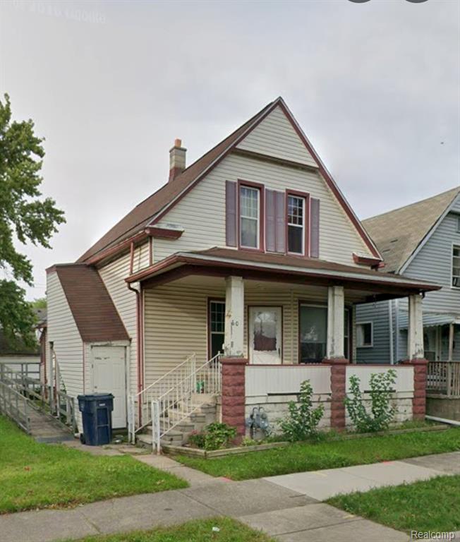 60 Oak Street — photo