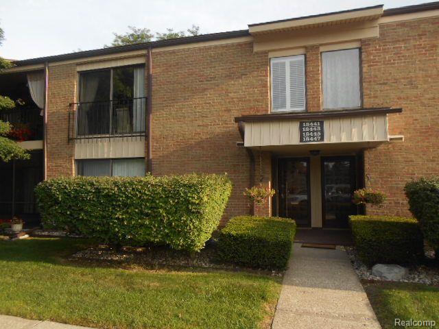 18447 University Park Drive — photo