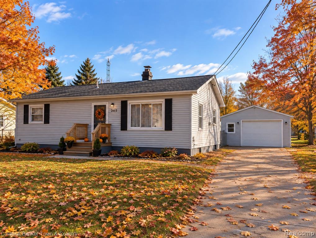 2115 Sandalwood Drive — photo