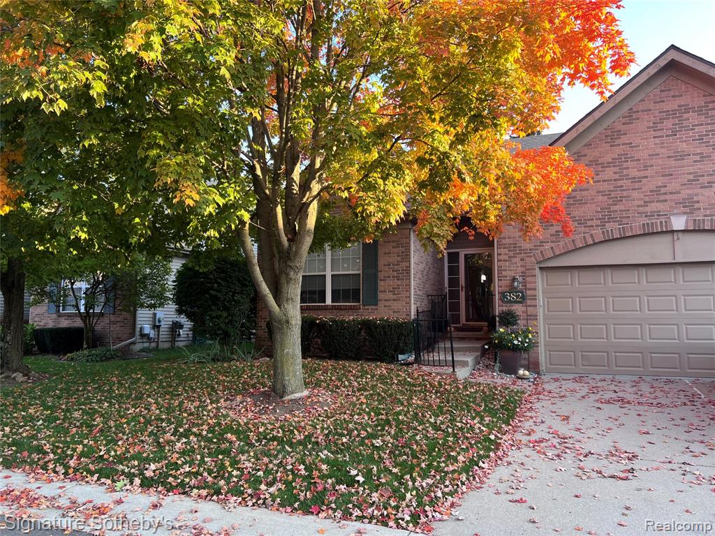 382 Winslow Circle — photo