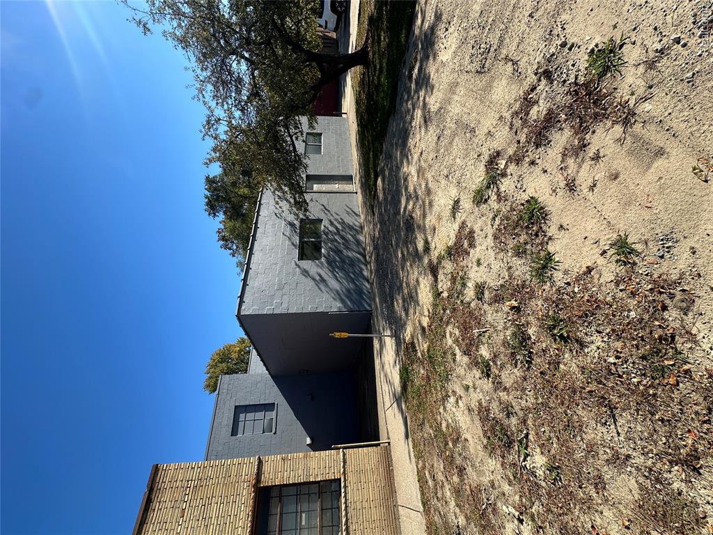 25330 John R Road, Madison Heights, MI 48071