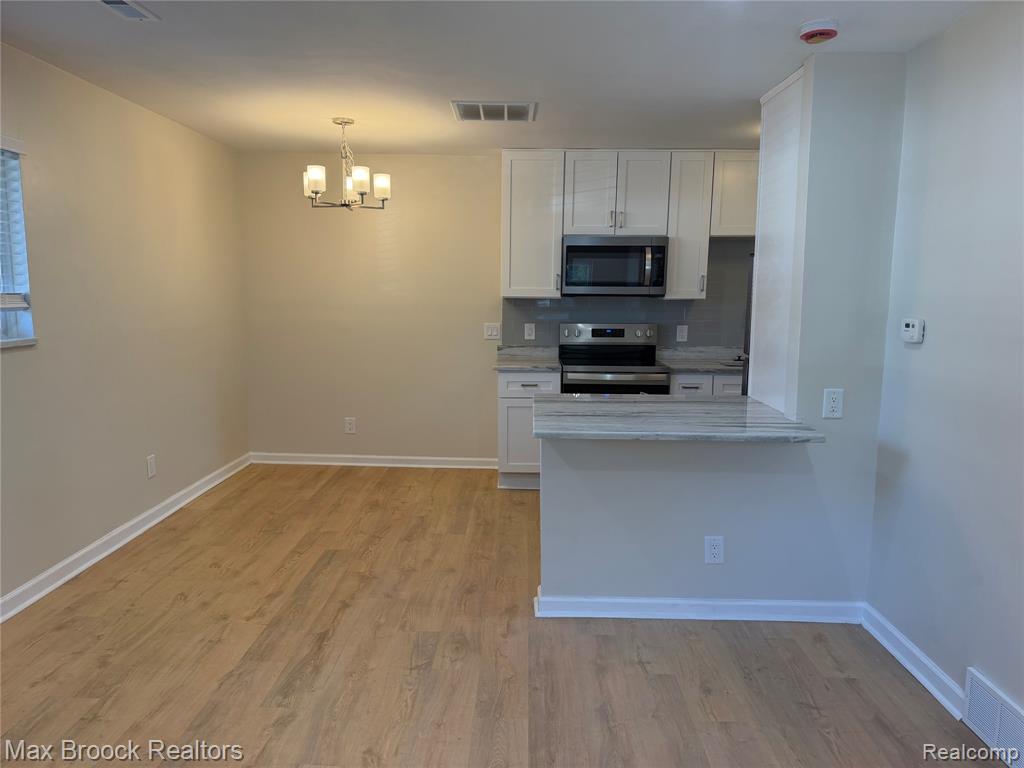 3875 Devon, Royal Oak, MI 48073 — photo 3