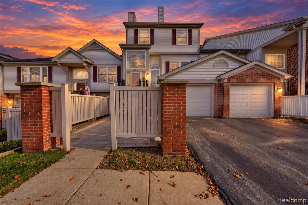 49846 Pointe Crossing — photo