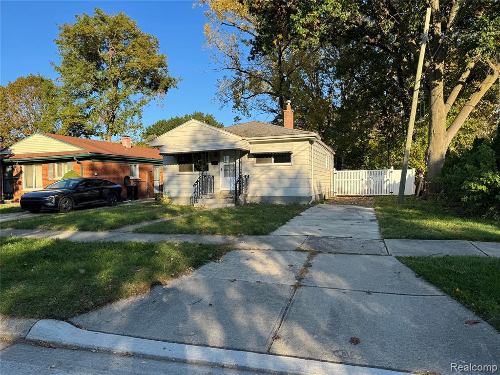 4499 E Mayfair Street — photo