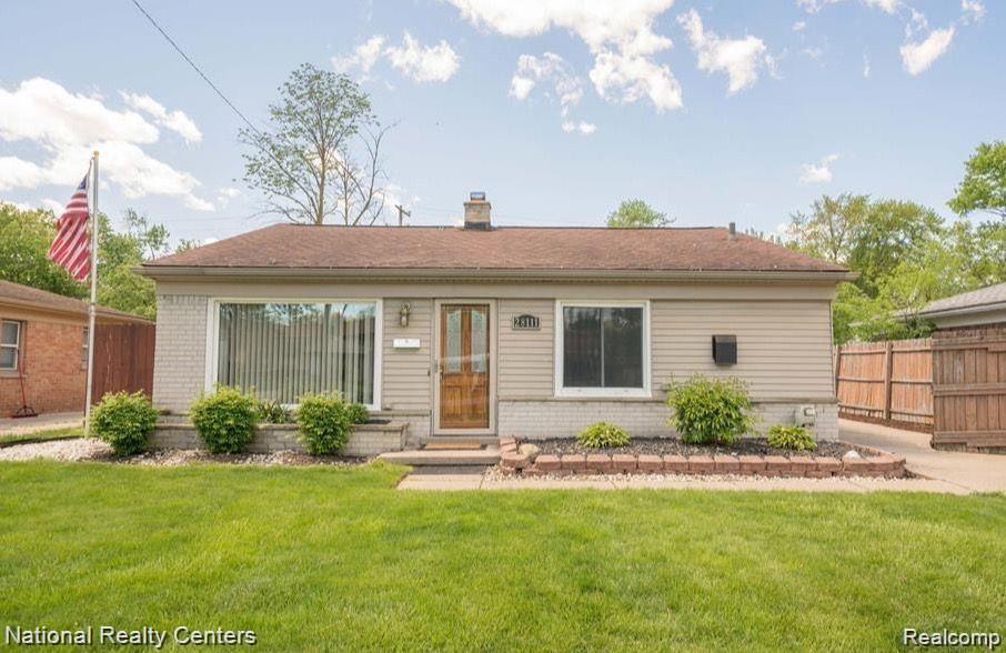 28111 Brentwood Street — photo
