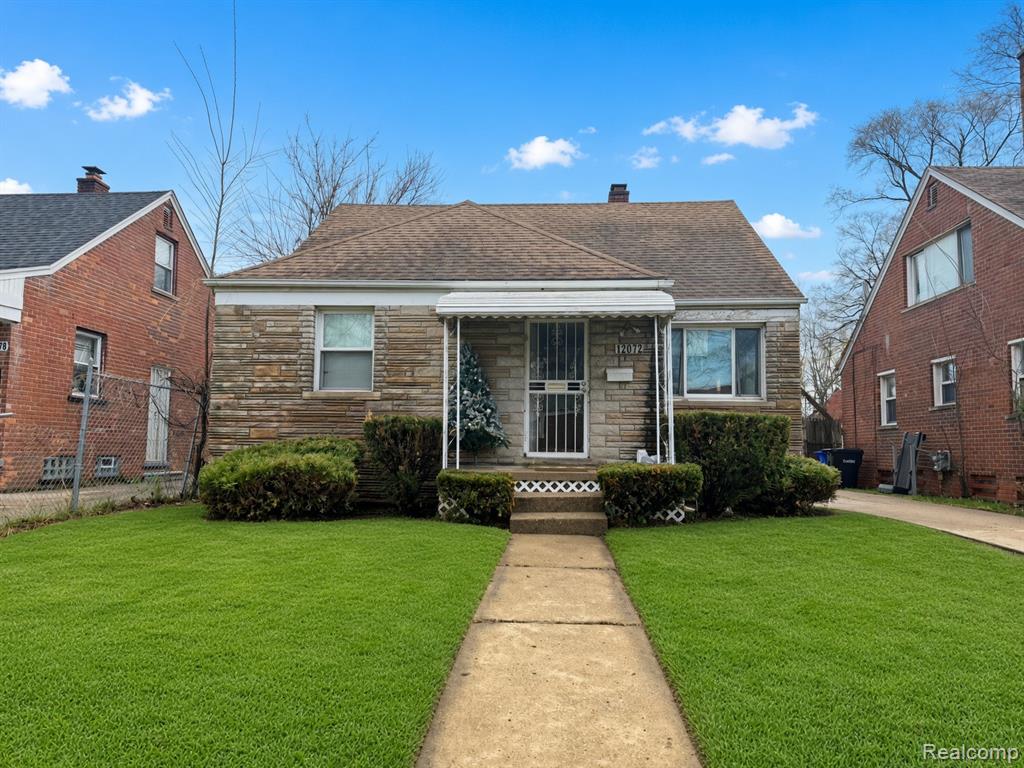 12072 Ashton Avenue — photo