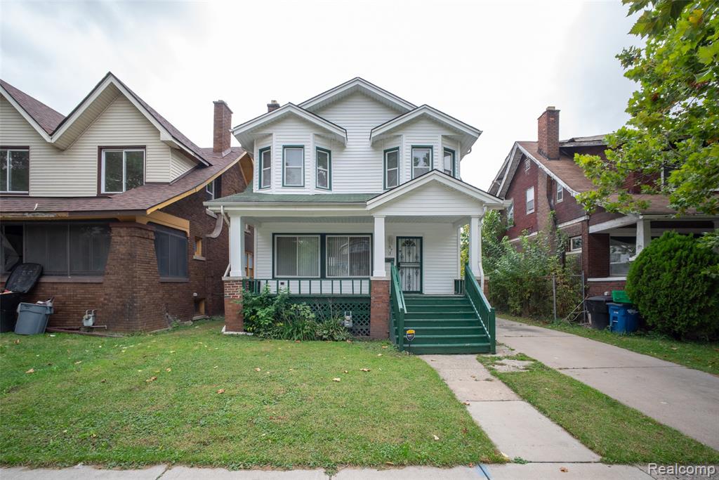 873 Algonquin Street — photo