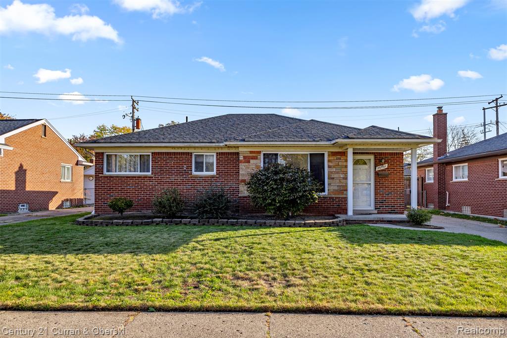 26731 Baldwin Street — photo